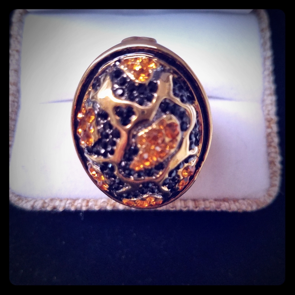 Akkad cocktail statement ring sz 7